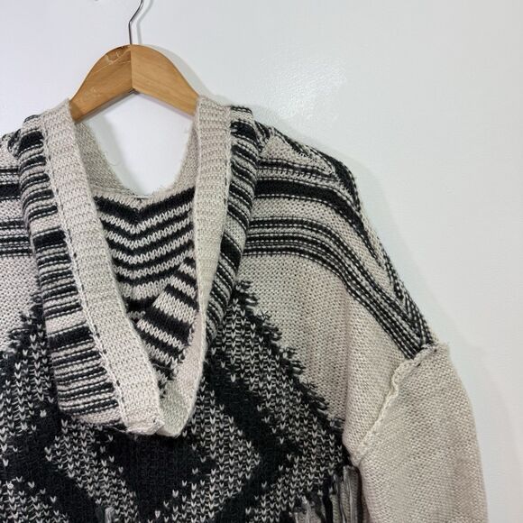 AQUA Chunky Knit Hoodie Sweater L Exposed Seams Casual Ivory Blacks Fringe $88 - Picture 4 of 8